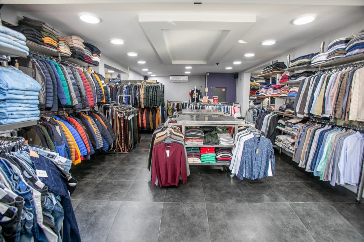 Интериор — мъжки салон